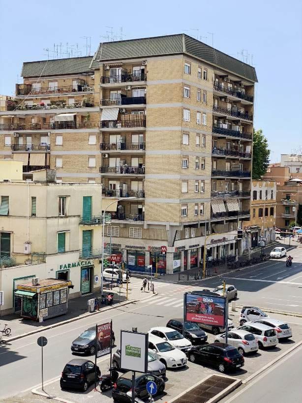 The Italian House In Rome A Pochi Passi Dalla Metro A Bagian luar foto